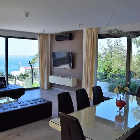Modern Selina Nera With Heated Pool & Sea View In * Μακάρσκα