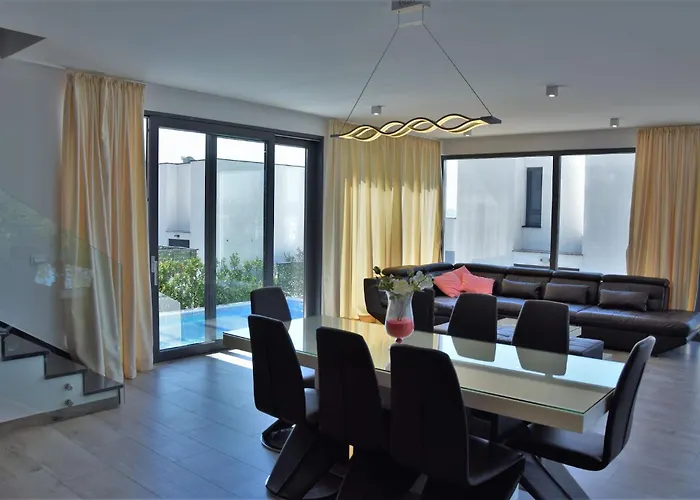 Villa Modern Selina Nera With Heated Pool & Sea View In